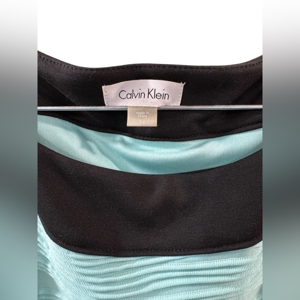 Calvin Klein Mint Green & Black Sheath Sleeveless Dress - Picture 7 of 7